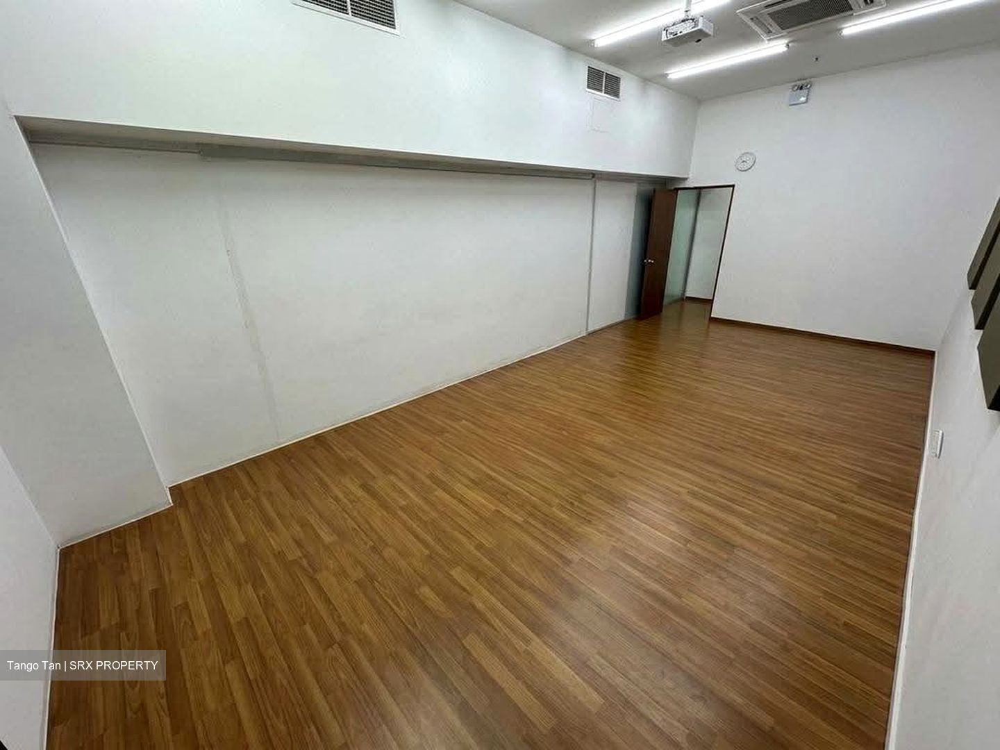 Roxy Square (D15), Retail #632206951